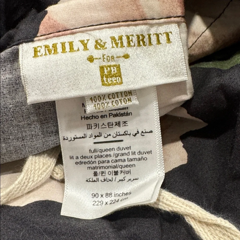 Pottery Barn Emily & Meritt Bed Of Roses full/queen Duvet Cover